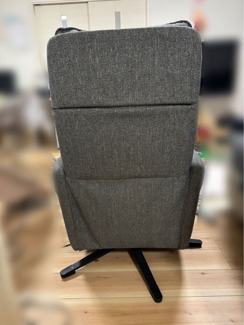 ニトリ 電動リクライニングパーソナルチェア 1人掛け 布張り グレー