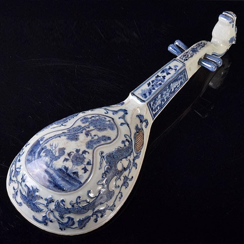 中国　青花　山水神獣文　馬頭琵琶　置物　M　R7978B