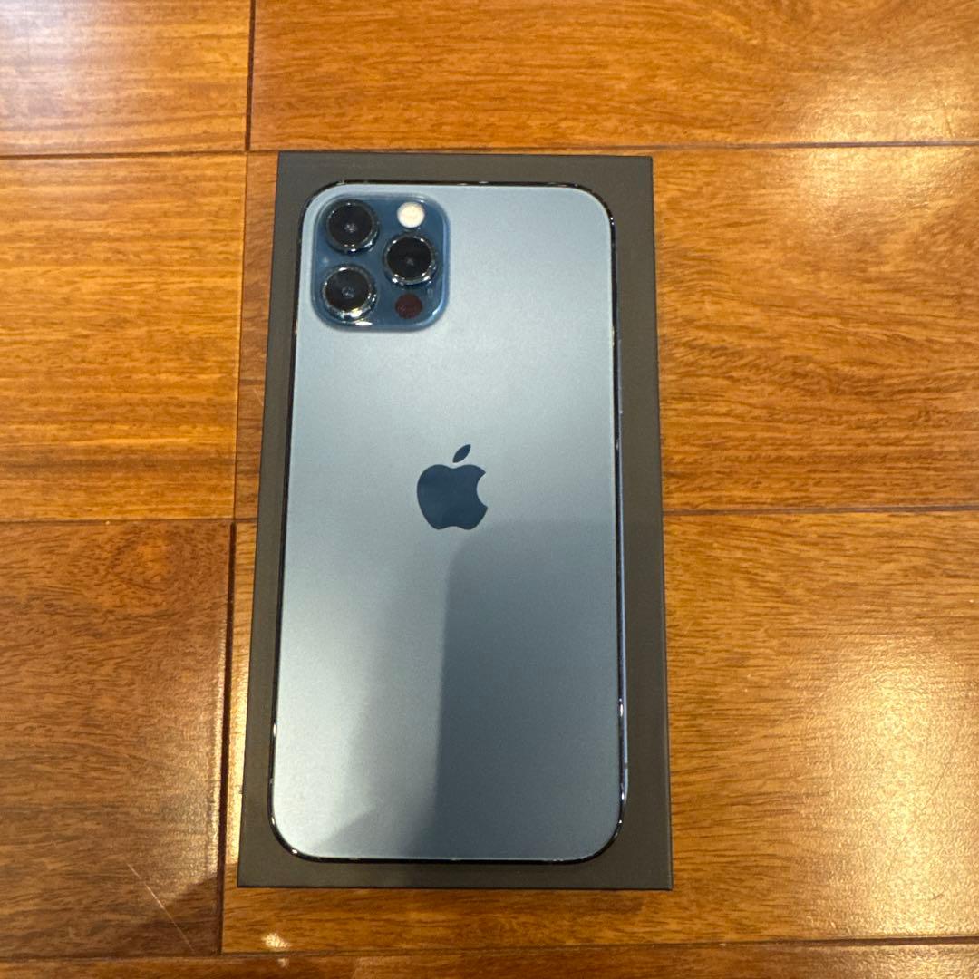 Apple iPhone 12 Pro 128GB バッテリー83%