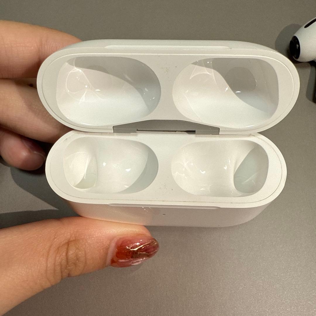 AirPodspro2 lightning 付属品あり