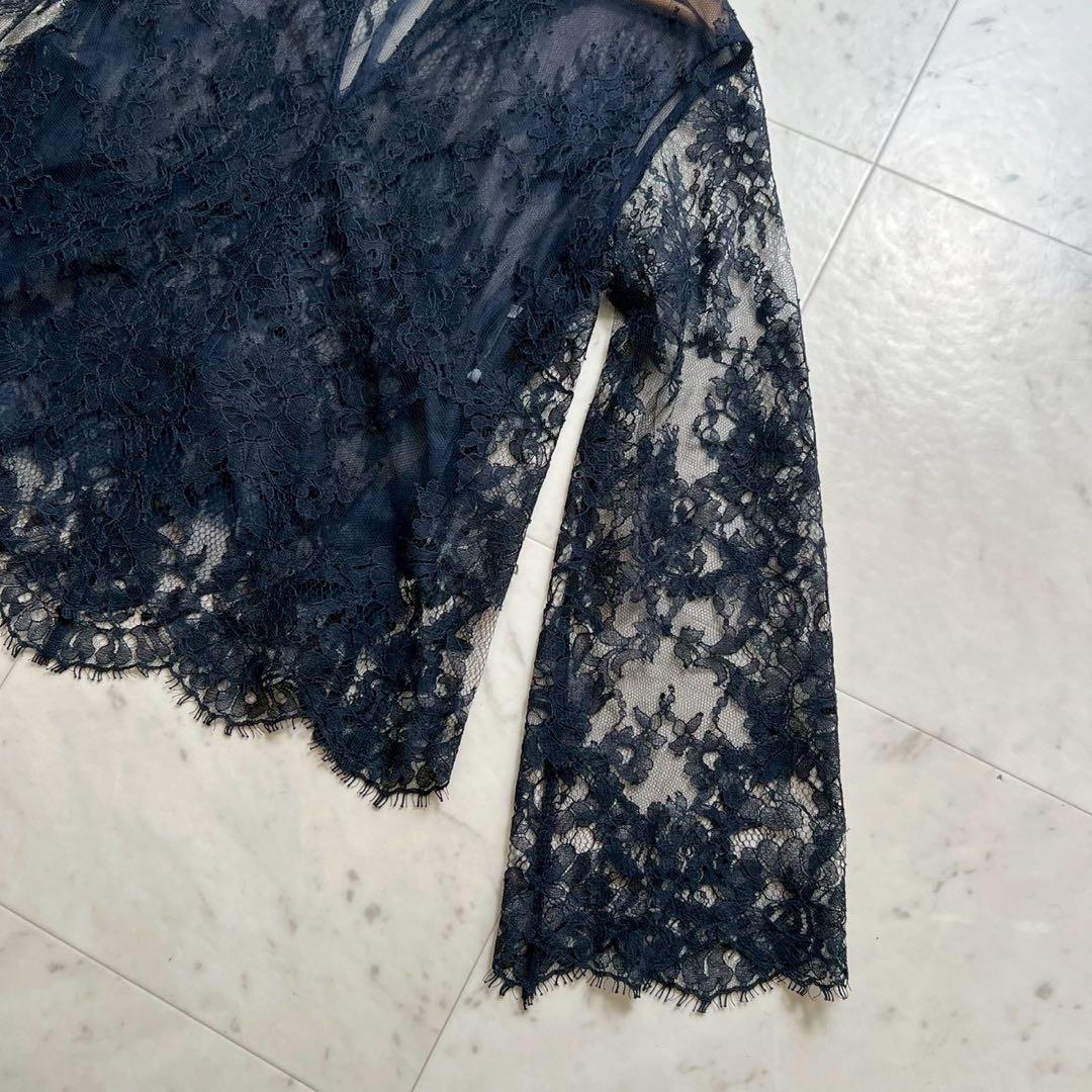 MADISONBLUE フラワーモチーフレースプルオーバーブラウス ネイビー