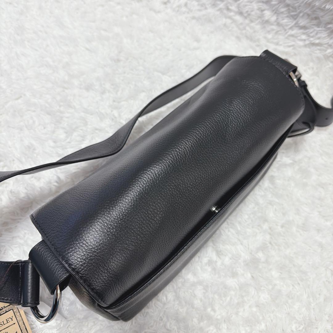 【タグ付き】BEARDSLEY ビアズリー レザー　ボディバッグ