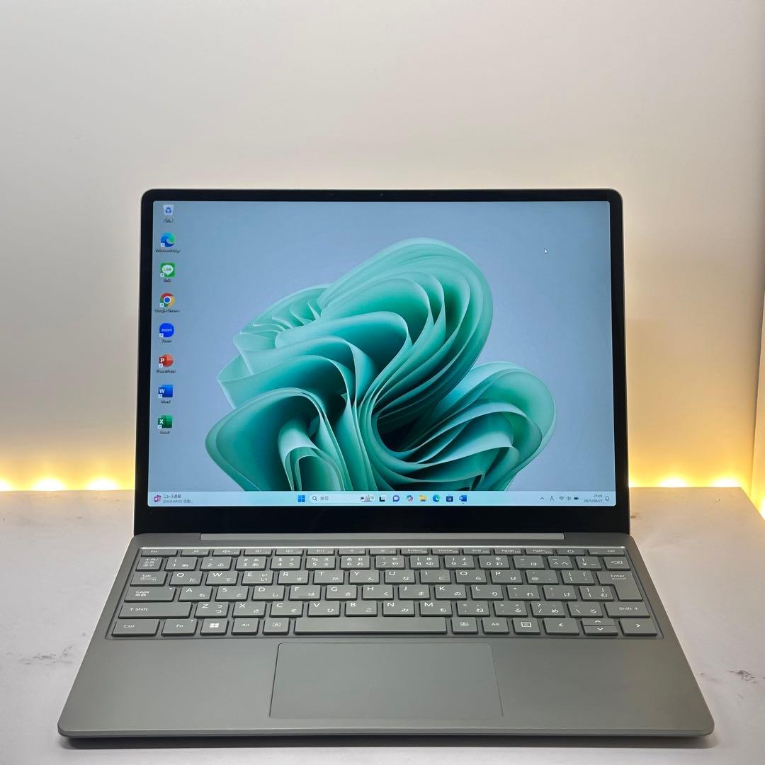 【準新品】Surface Laptop Go2 corei5/8/128