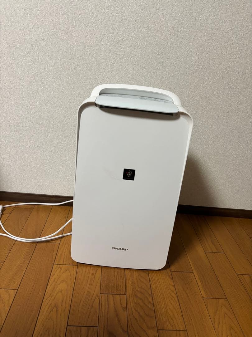 ⭐︎SHARP 衣類乾燥除湿機 CV-N71-W ホワイト 取扱説明書付き⭐︎