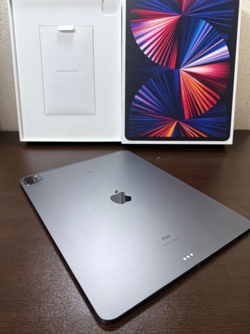 iPad Pro 12.9インチ 第5世代　スペースグレー 本体