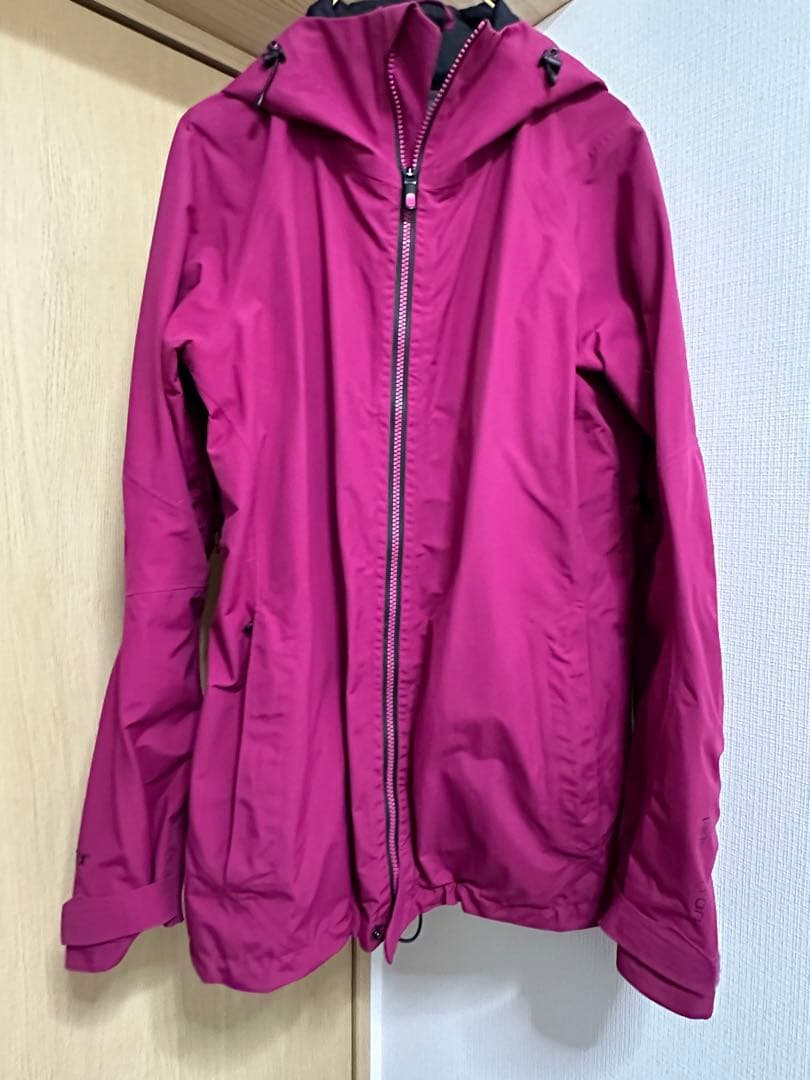 burton ak GORE-TEXスノボウェアジャケット　ピンク