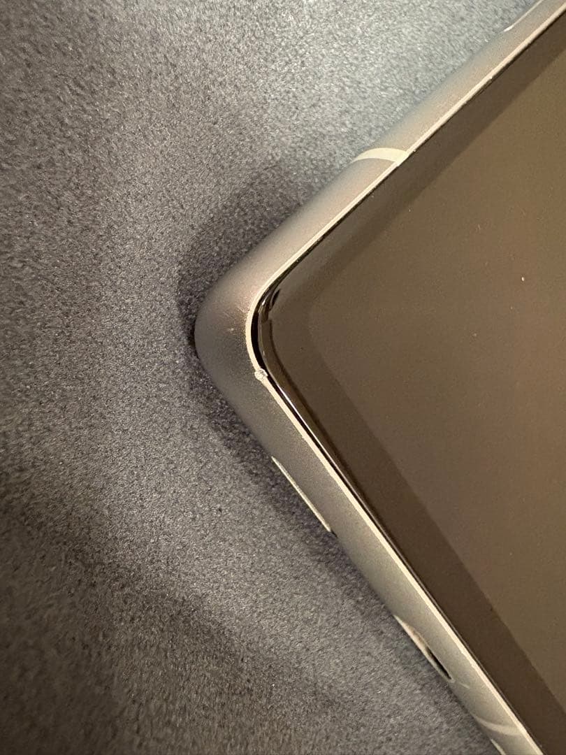 Google Pixel 7a ホワイト 本体　SIMフリー 美品　本体カバー付