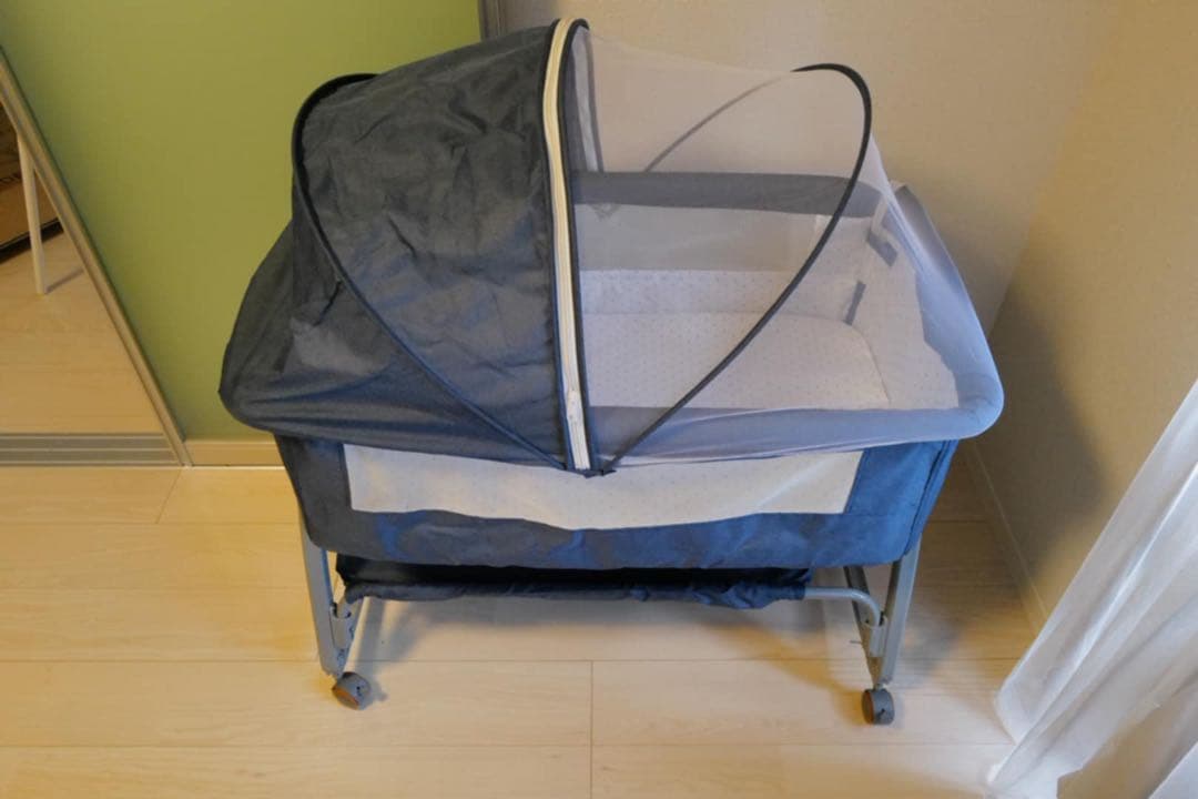 [2024新型:新品未使用] ベビーベッド（色：ブルー）