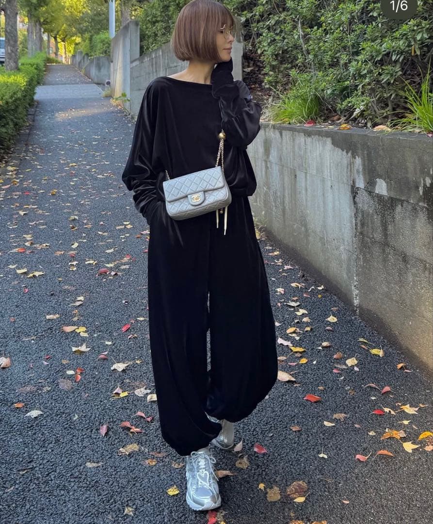 完売品　cygne ベロアパンツ　ブラック　フリーサイズ