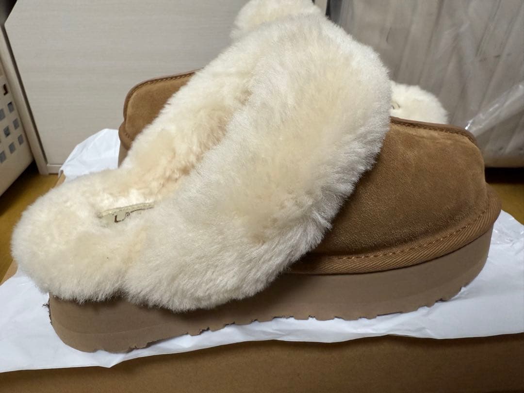 UGG DISQUETTE スリッパ　ムートン