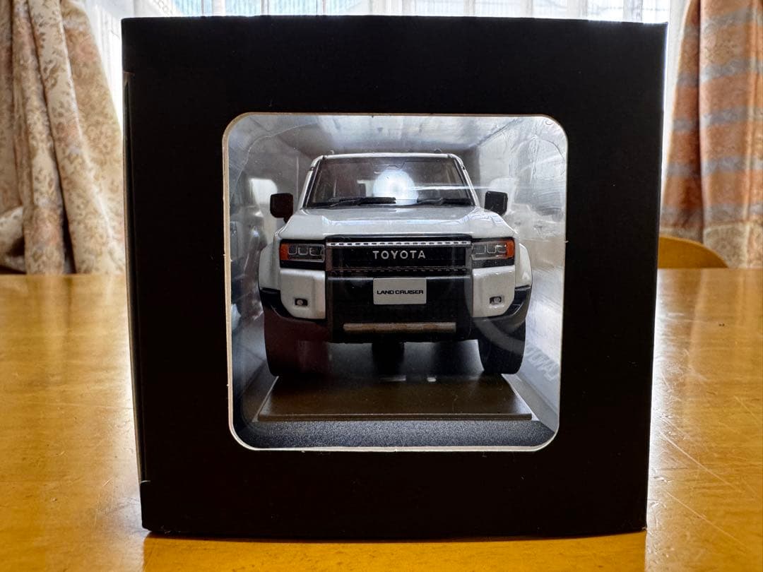 トヨタ ランドクルーザー250ZX 1/30ミニカー