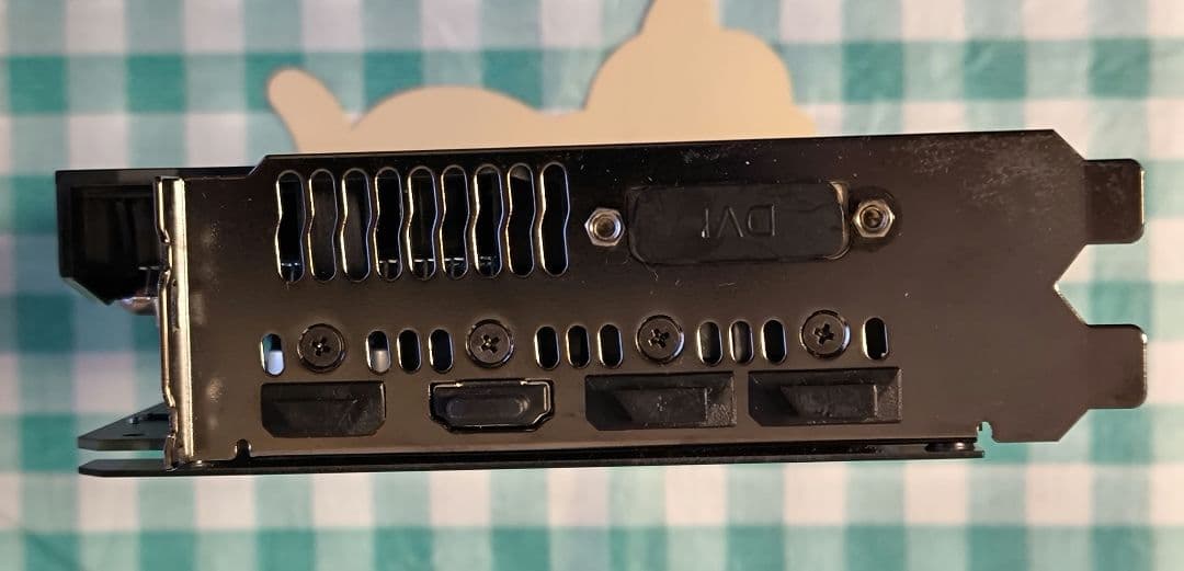 ASUS GeForce GTX 1060 6GB グラフィックボード。