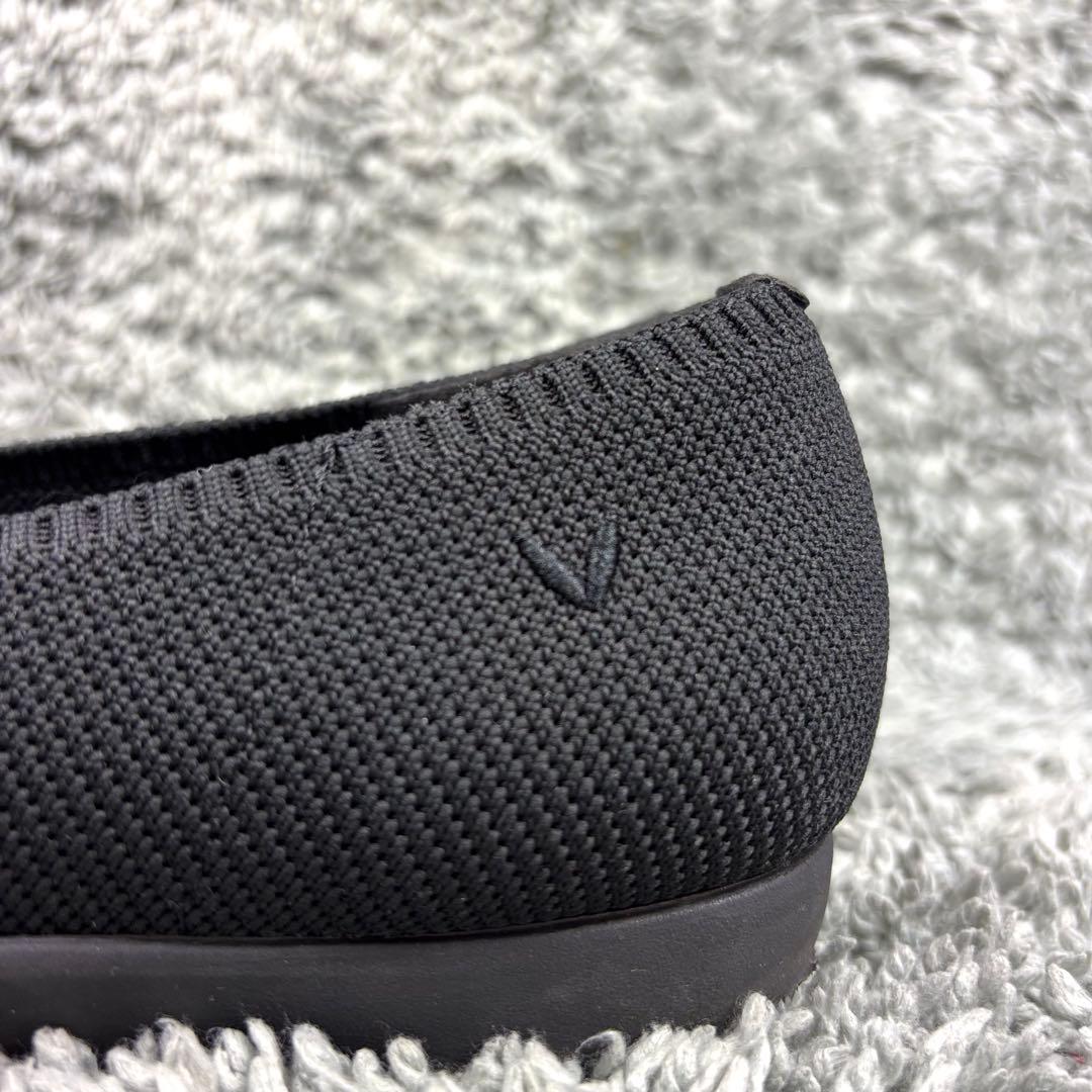 未使用級 VIVAIA ブラック ポインテッドトゥ フラットシューズ 24.5