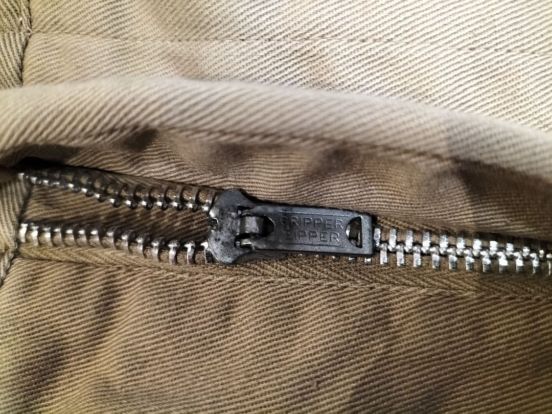 60s USMC（米海兵隊）カーキ・チノパンツ アルミジップ　W33表記