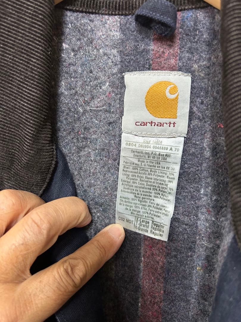 人気の❗️Carharttチョアコート！ネイビー！コン！