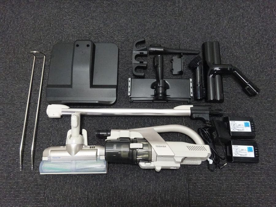 ■バッテリー2個付■東芝 トルネオ コードレス VC-CLX73-C ベージュ