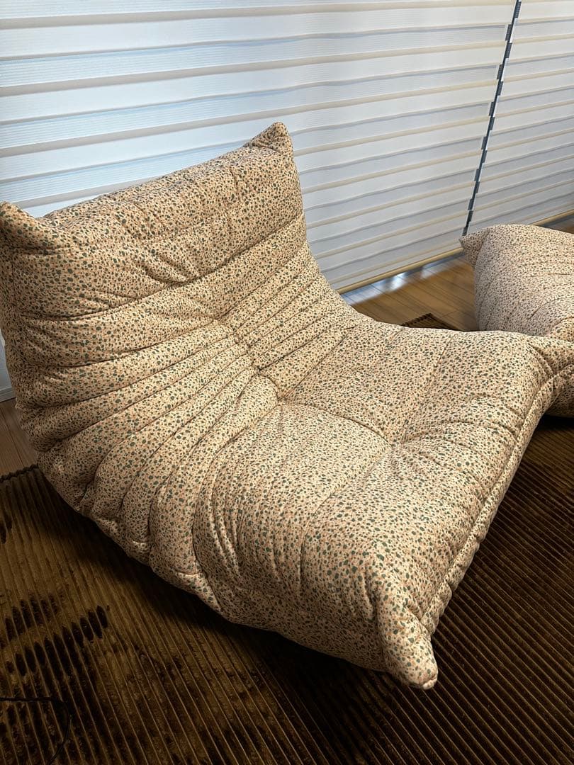 【トーゴ限定新生地 SHIKI】リーンロゼ | ロゼトーゴ ソファ&パフ セット