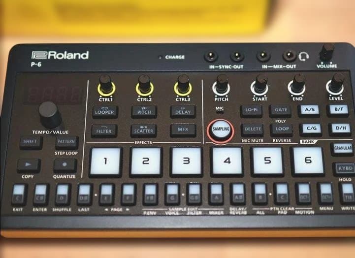 DJ機材 Roland P-6