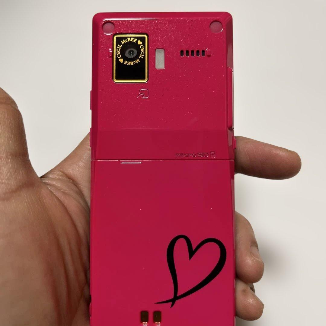 CECIL McBEEガラケー F-04C 平成ギャル