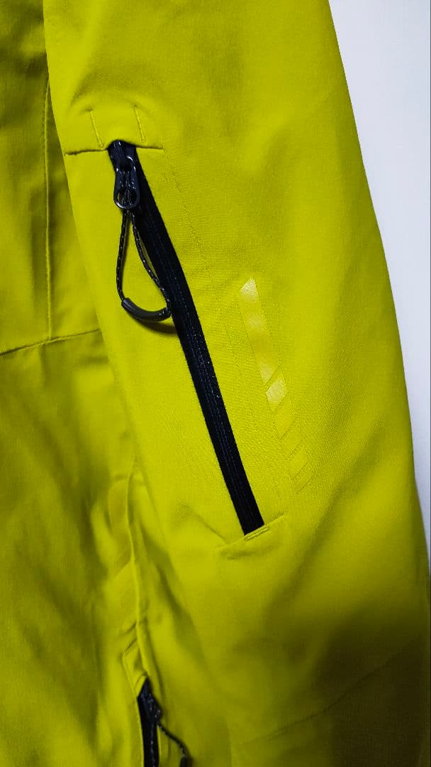 《サロモン SALOMON》スキーウェア 中綿 保温 雪山 ジャケット