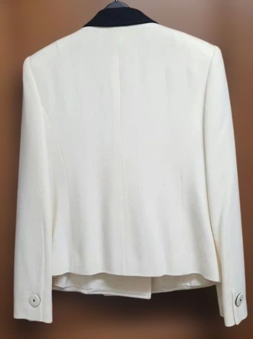 miss ashida ワッペン付きアイボリーテーラードジャケット