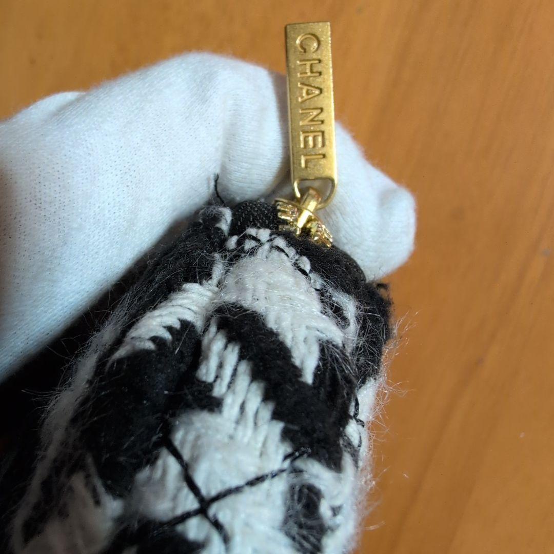 A*須様 CHANEL ショルダーチェーン付きスマホホルダー& ミニポーチ　ノベ