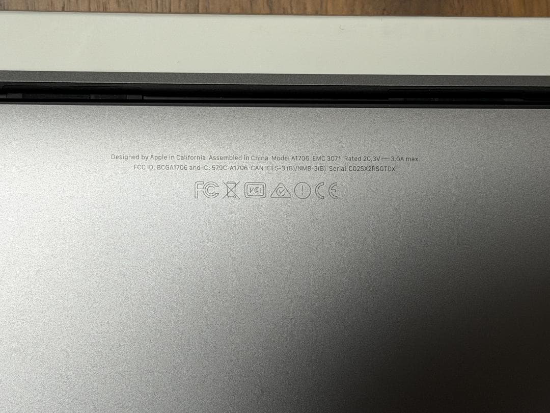 Apple MacBook A1706 13インチ スペースグレイ