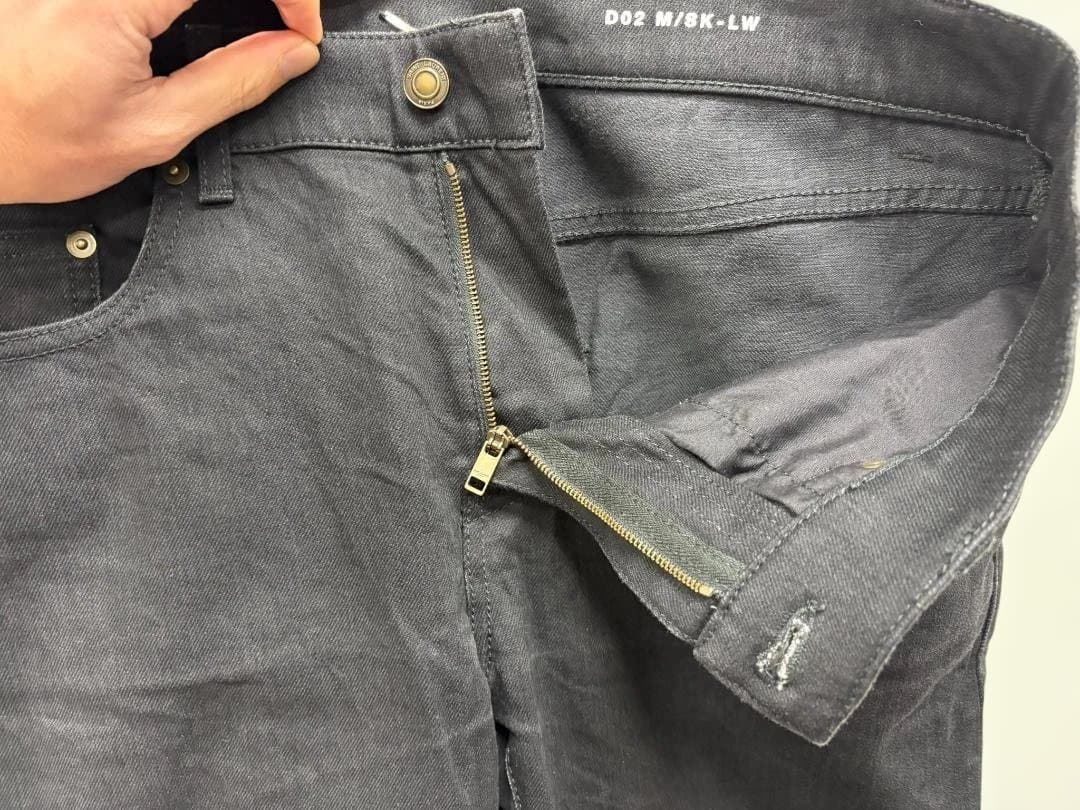 サンローランSAINT LAURENTブラックスキニーデニムパンツA2626