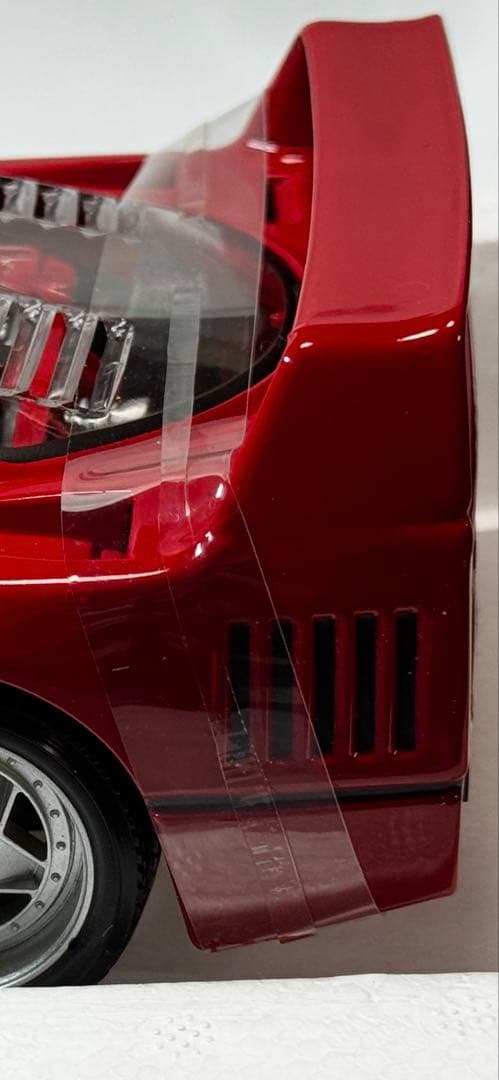 1/18 フェラーリF40