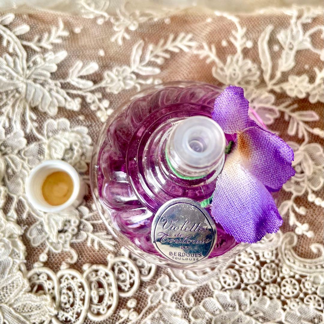 トゥルーズすみれのオードトワレ　ボックス&説明書付き　フランスアンティークスミレ
