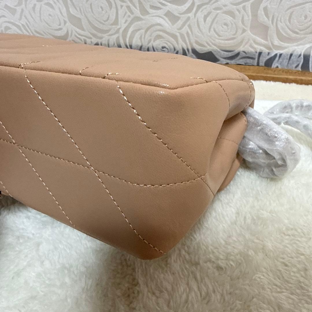 COACH キルティングショルダーバッグ ベージュ26cm