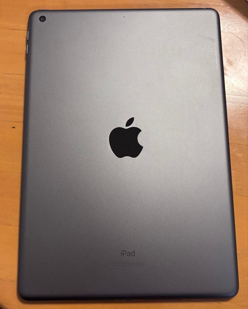 Apple iPad (第8世代) 128GB スペースグレー