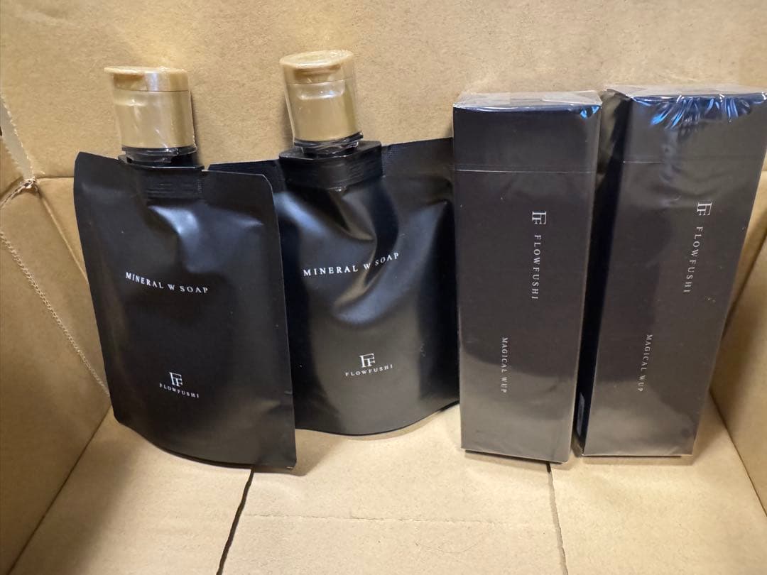 ワールドレップサービスソープ2個ホワイトクリーム2個セット