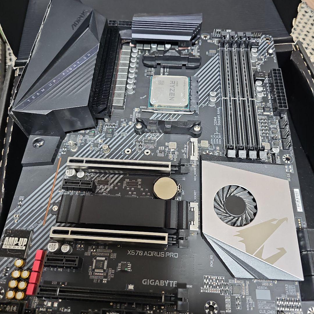 グラフィックボード・グラボ・ビデオカード GIGABYTE X570 AORUS PRO + Ryzen 9 5950X