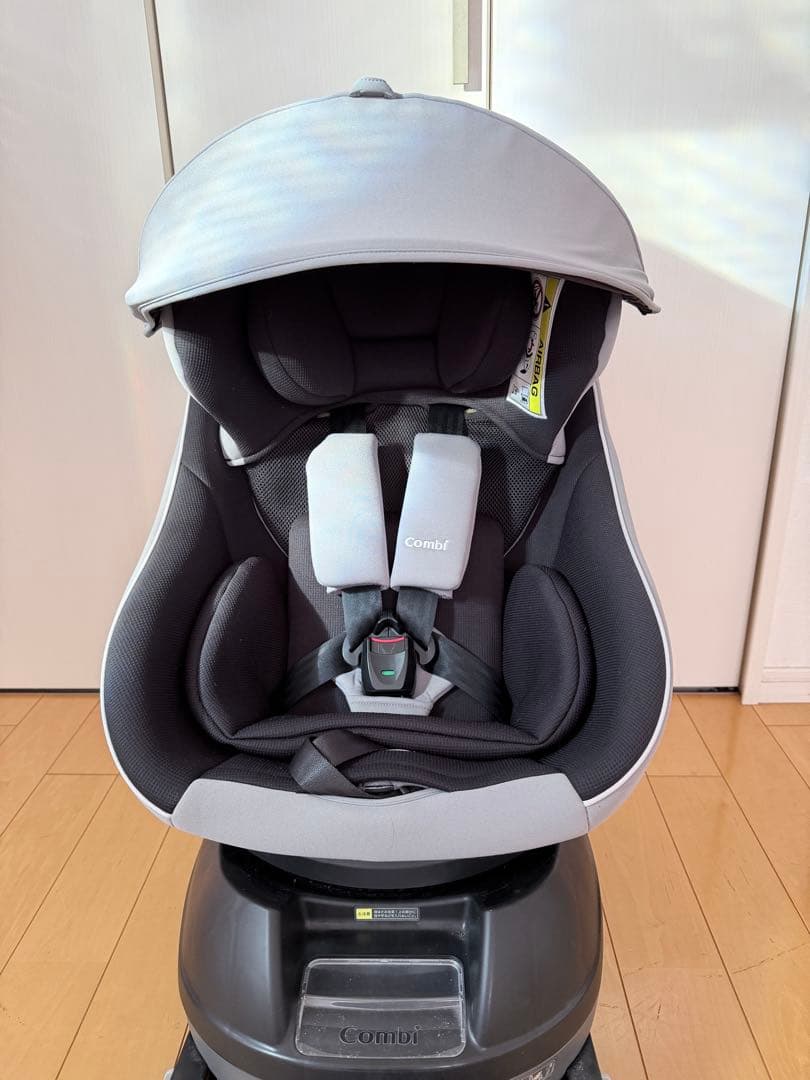 コンビ チャイルドシート クルムーブスマート グレー