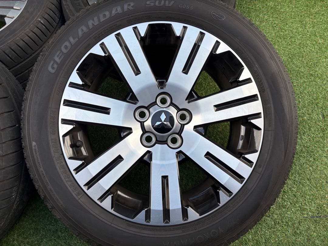 三菱 デリカd5 ホイールセット タイヤ付き