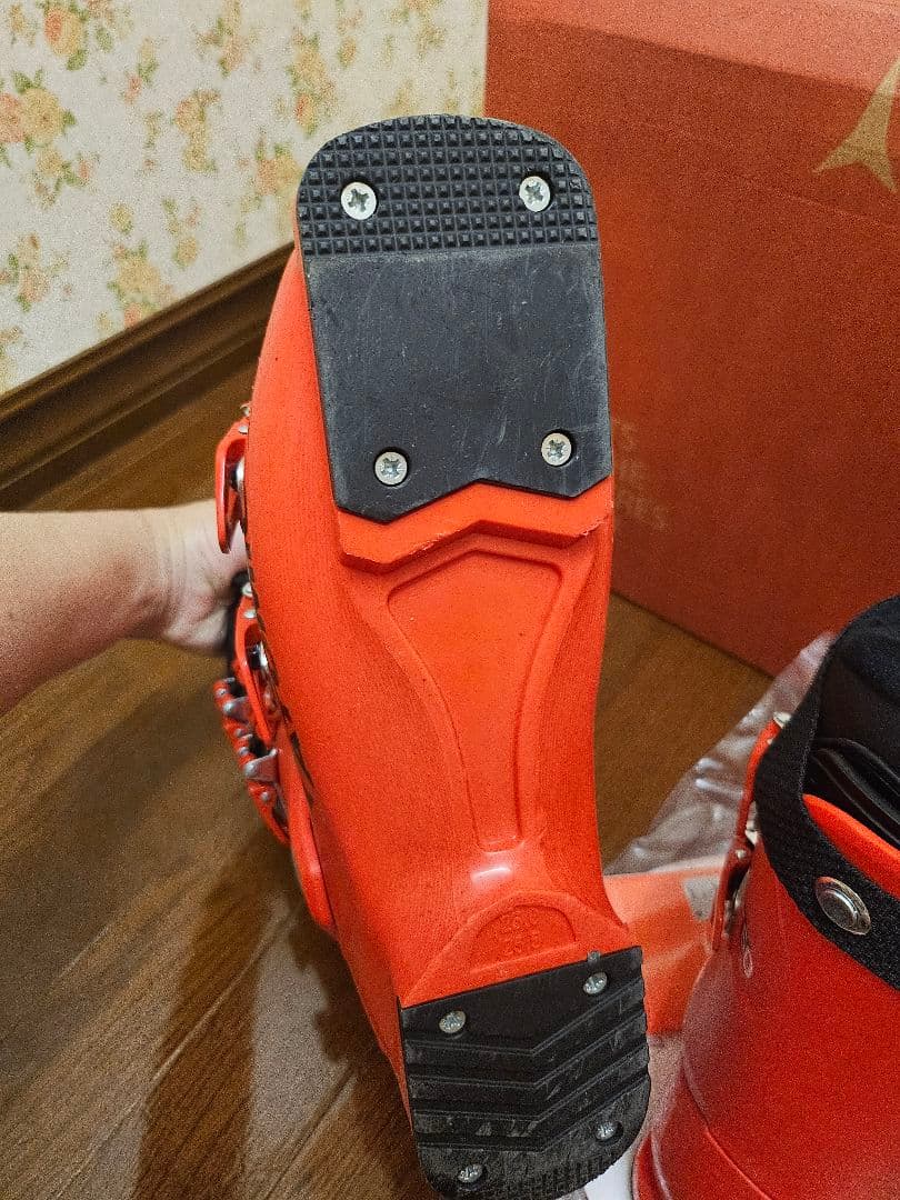 ATOMIC REDSTER Jr 60 スキーブーツ 赤色