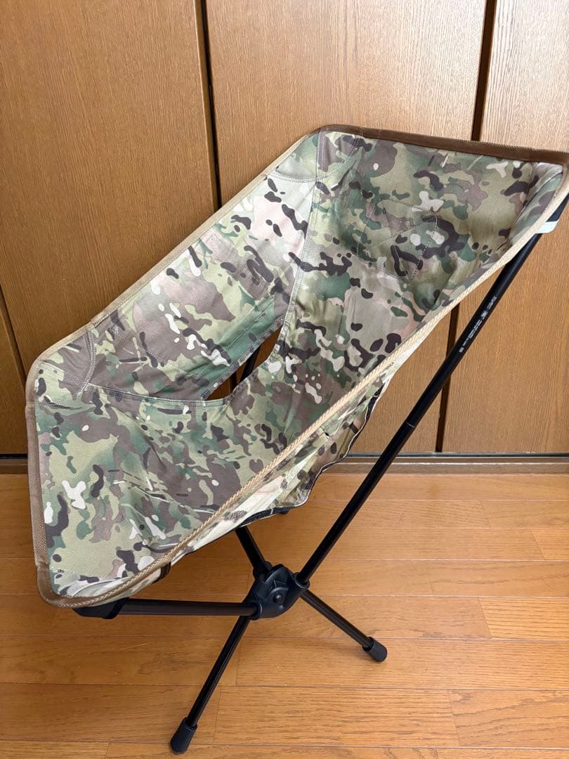 凛　ヘリノックス　タクティカルチェア　マルチカモ