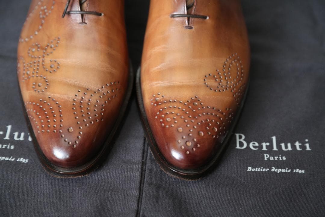 Berlutiメダリオン レースアップシューズ ブラウン ドレスシューズ