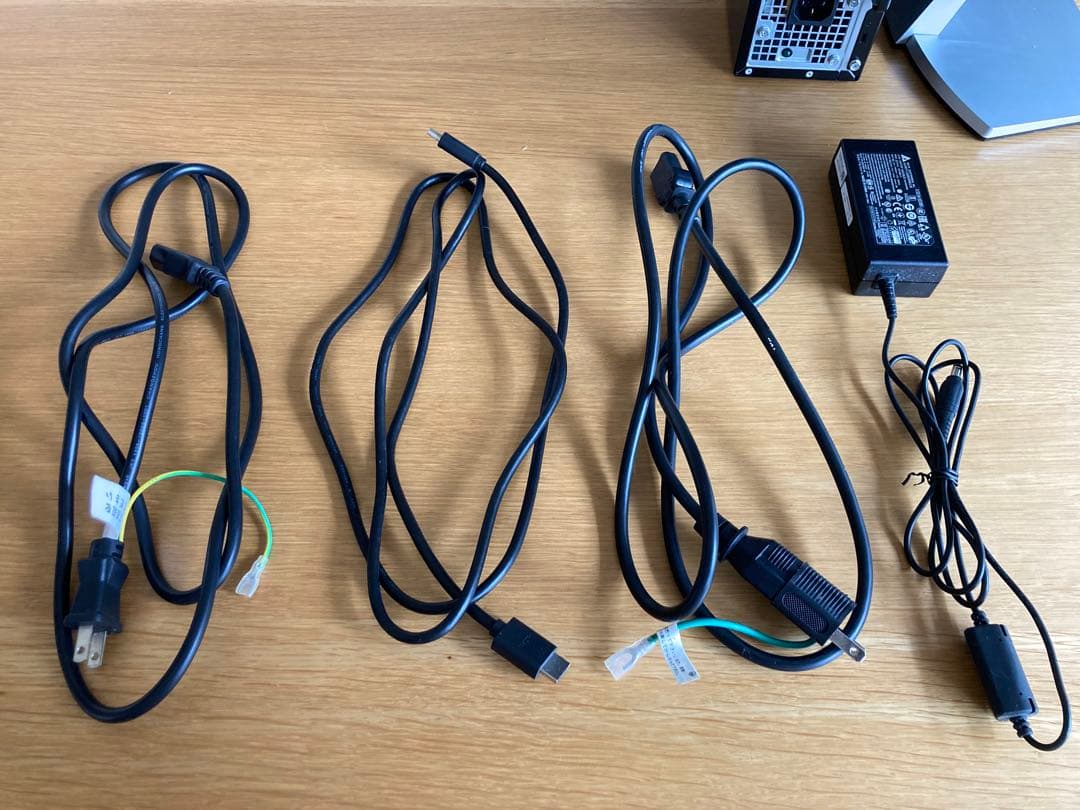 DELL Inspiron 3470 i5第8世代&モニターS2319H