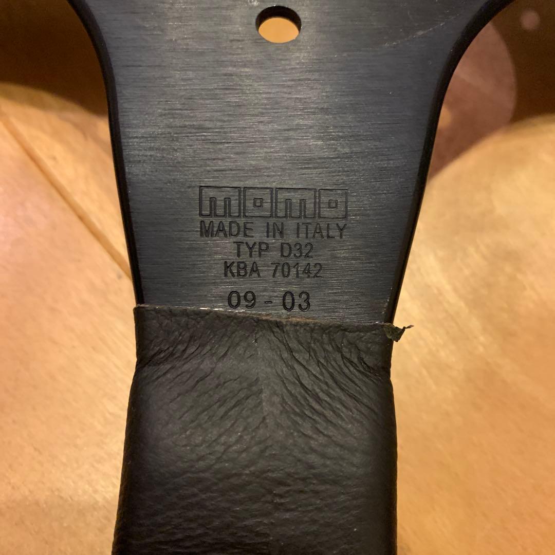 momo ステアリングホイールとハブセット