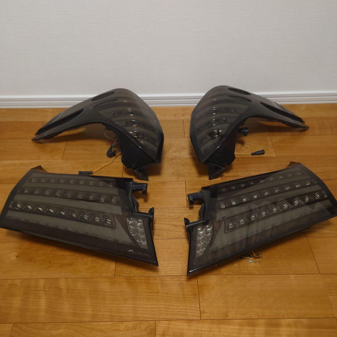 ヴァレンティ ジュエルＬＥＤテールランプ　アルファード 前期　タイプ2 スモーク