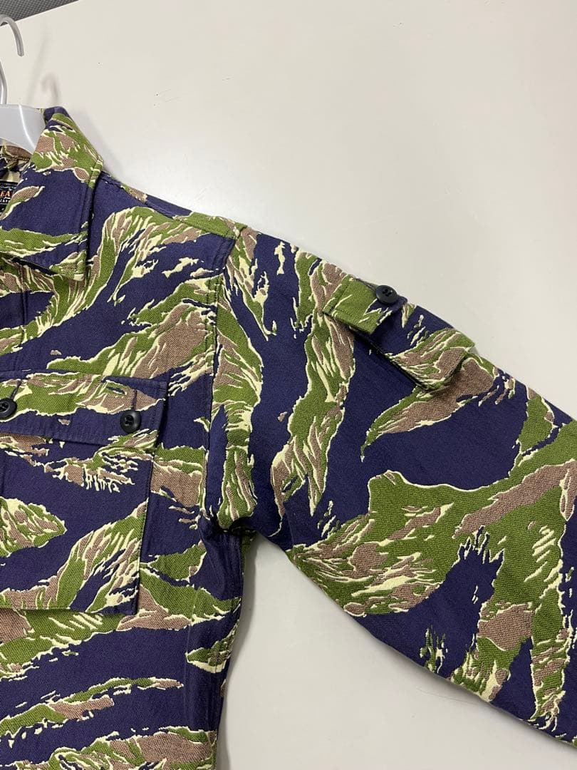 BEAMSPLUS タイガーストライプジャケットジャガード織