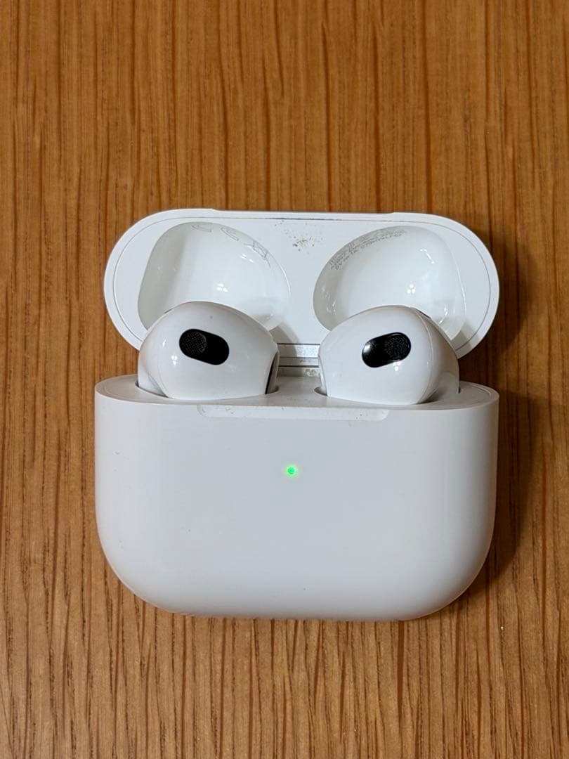 Apple AirPods 第3世代 AirPods3
