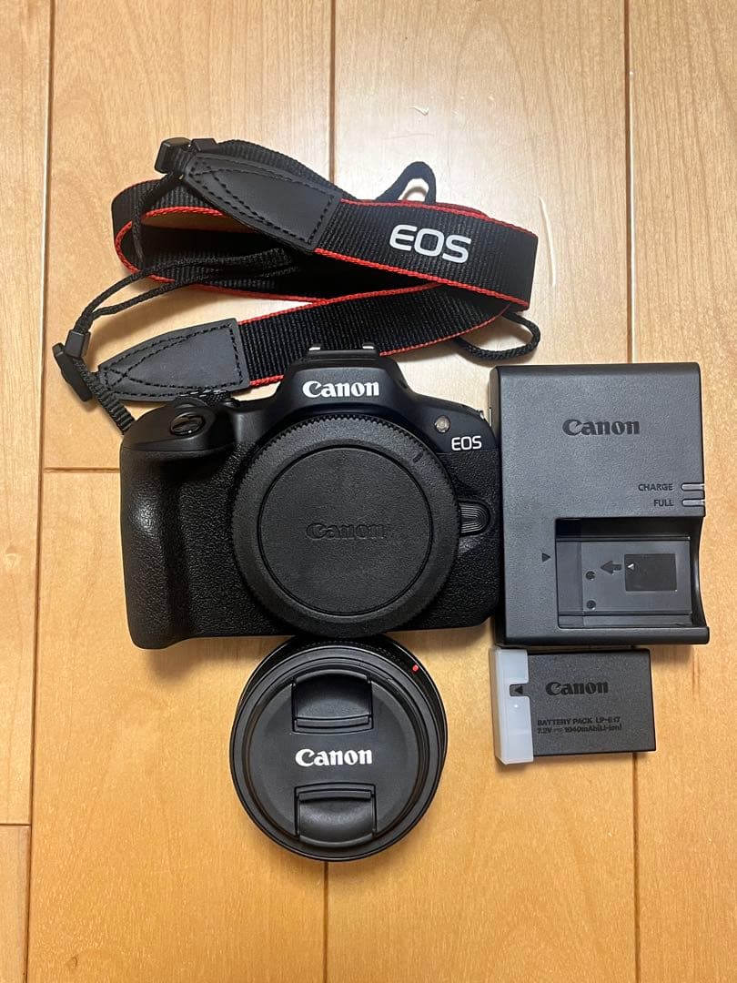 〈ほぼ新品〉キャノン EOS R100 RF-S デジタル カメラ