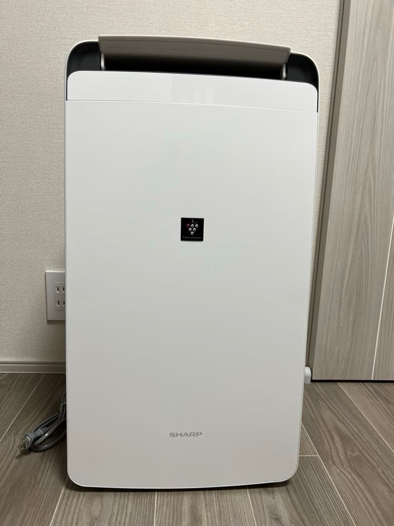 シャープ　プラズマクラスター700 衣類乾燥除湿機 CV-N120