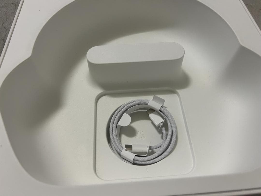 Apple AirPods Max 第二世代（USB-C）ミッドナイト