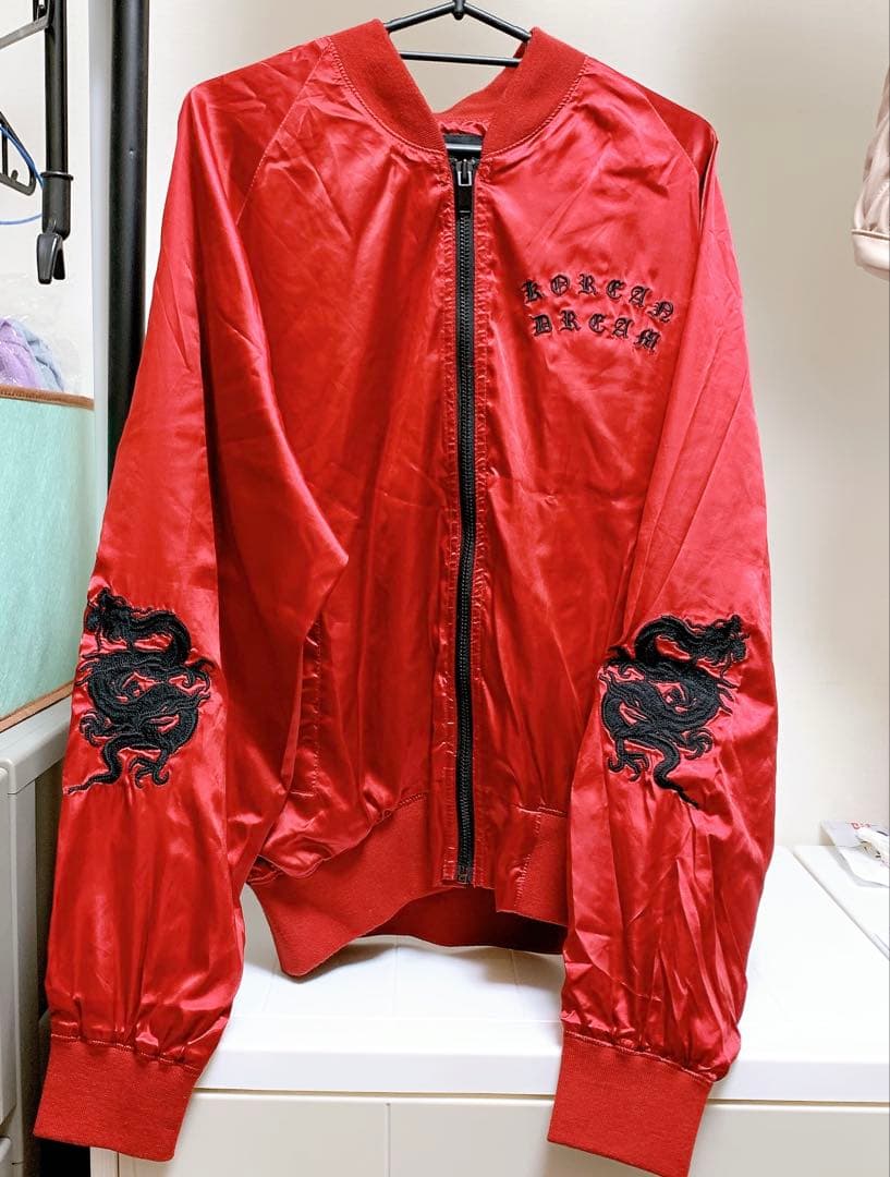 ジヨン スカジャン 韓国 g-dragon bigbang Tシャツ パーカー