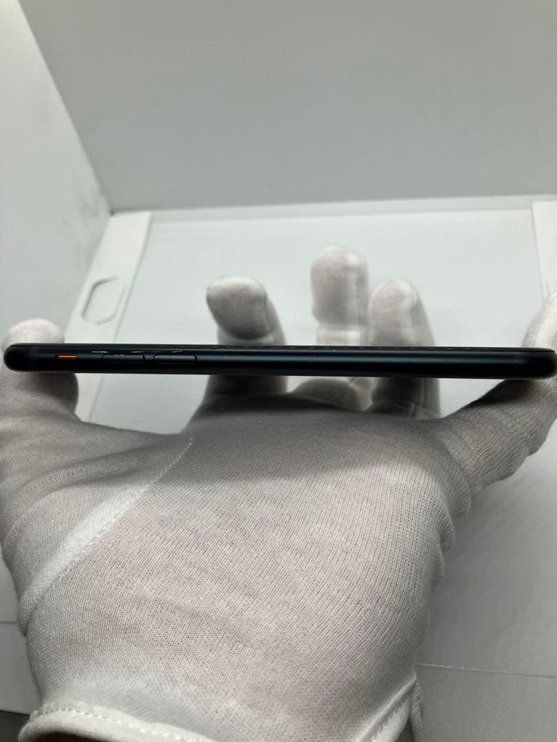 美品 iPhone SE3 64GB バッテリー100% SIMフリー