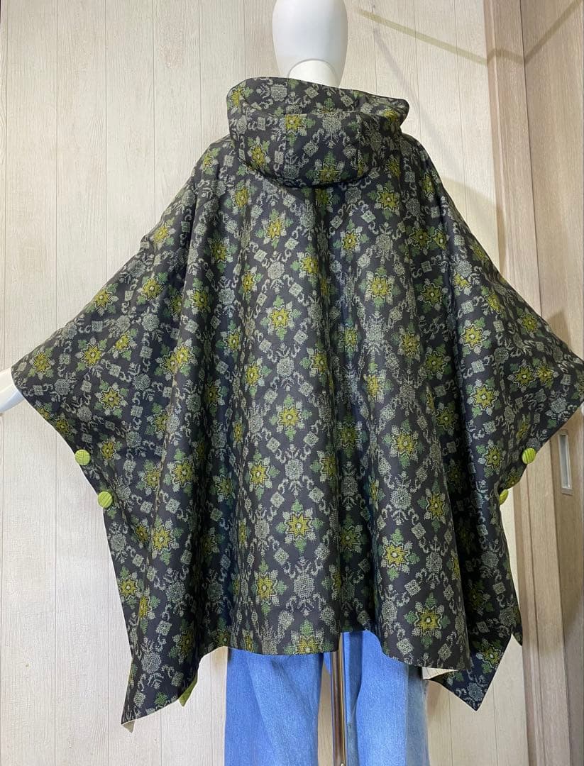 正絹紬訪問着 村山大島紬 リバーシブル フードポンチョ (難あり)